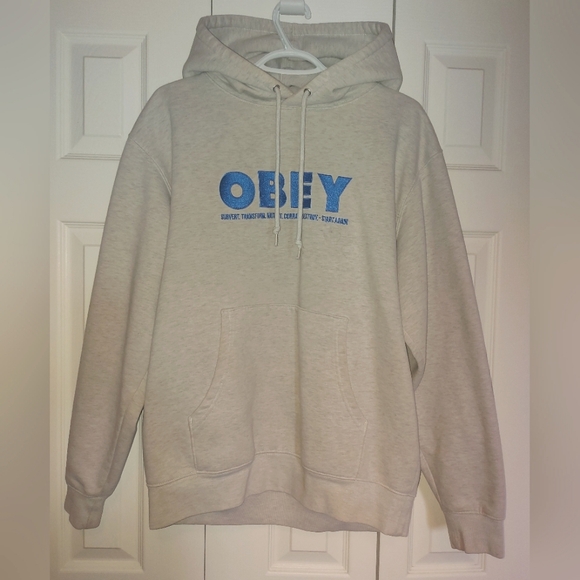 Obey hoodie - Picture 1 of 2